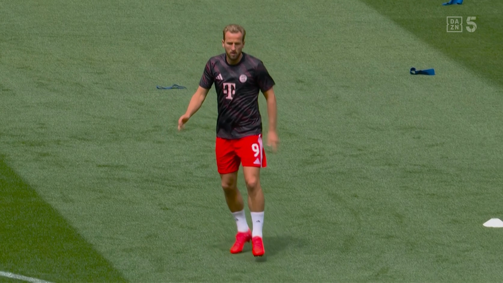【90分钟足球网】2025-06-16 世俱杯02 拜仁vs奥克兰城 1080P DAZN 英语 hdtv.ts_20250.jpg